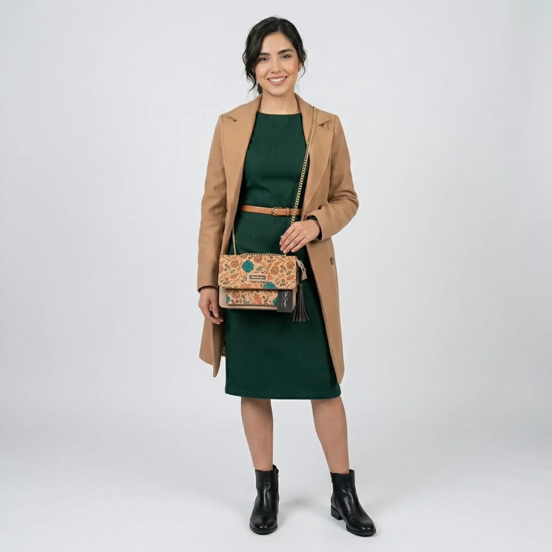 LUISA CORCHO ESTAMPADO FLORES A MAQUILLAJE